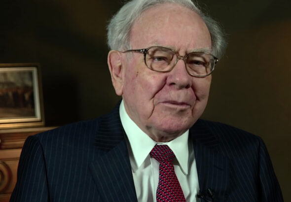 Warren_Buffett_at_the_2015_SelectUSA_Investment_Summit